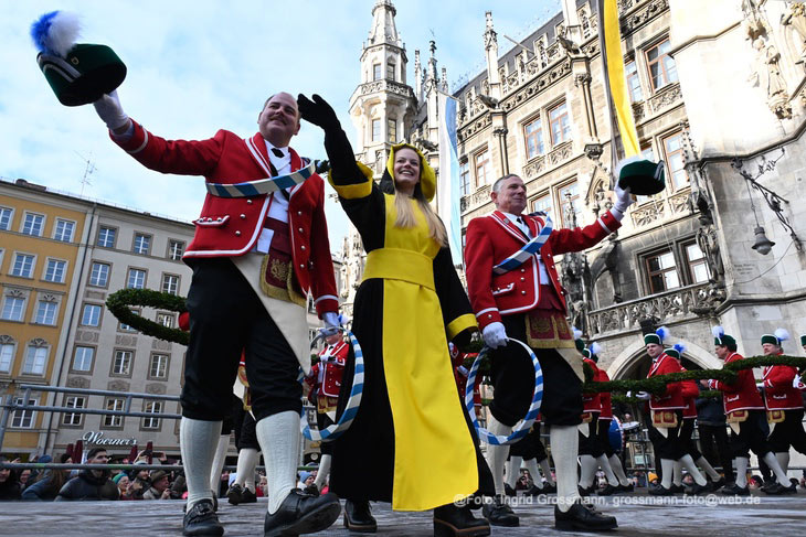 Auftakt Sch&auml;fflertanz am 06.01.2026 auf dem Marienplatz (&copy;Foto: Ingrid Grossmann) 